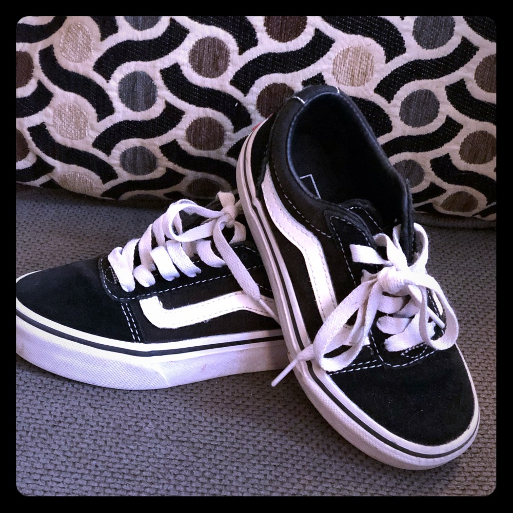Boys sneakers